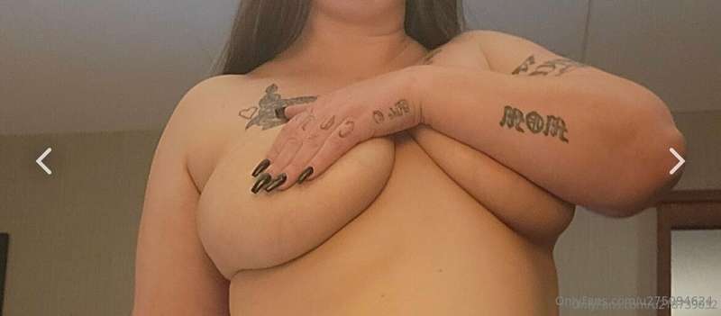 I’m back and about to post new content ❤️🌶️🍑💦