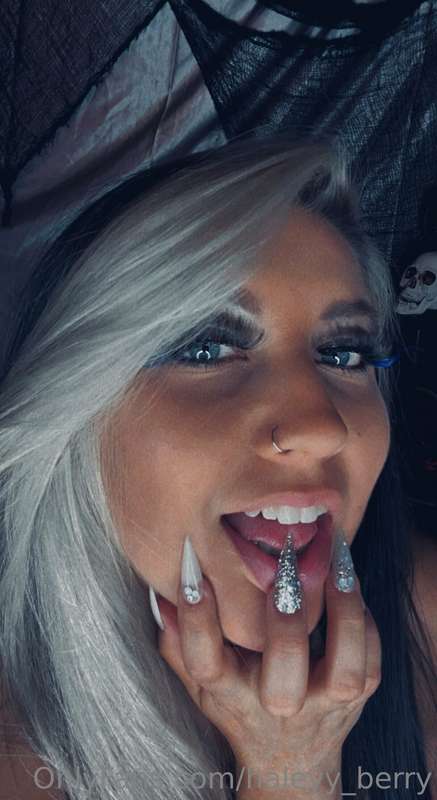 Wanna play? 🕷 1