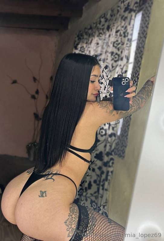 🔥THE MOST OBEDIENT AND HORNY WHORE 👅💦🥵@thequeennx @thequeenn..