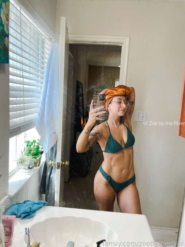 Zoebytheriver - Fansly - 07 Sep, 2021