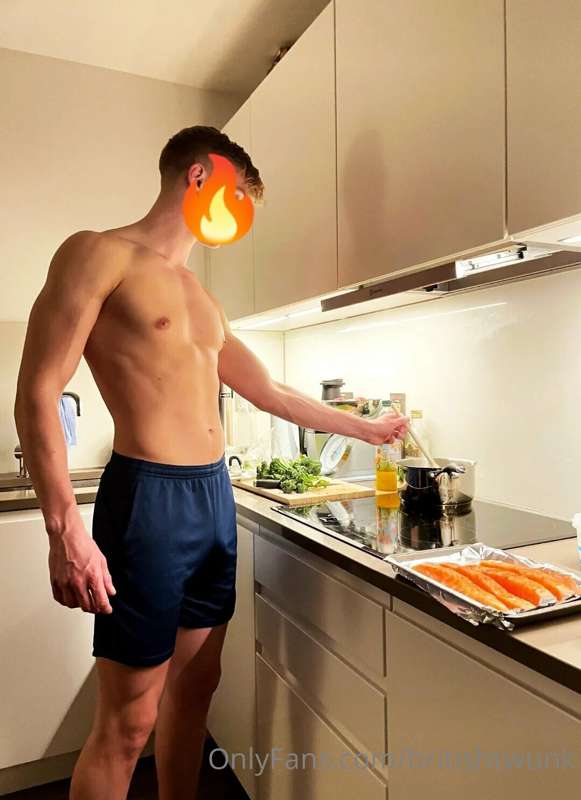 Cooking dinner for daddy with 2 of his loads in my arse. Who..