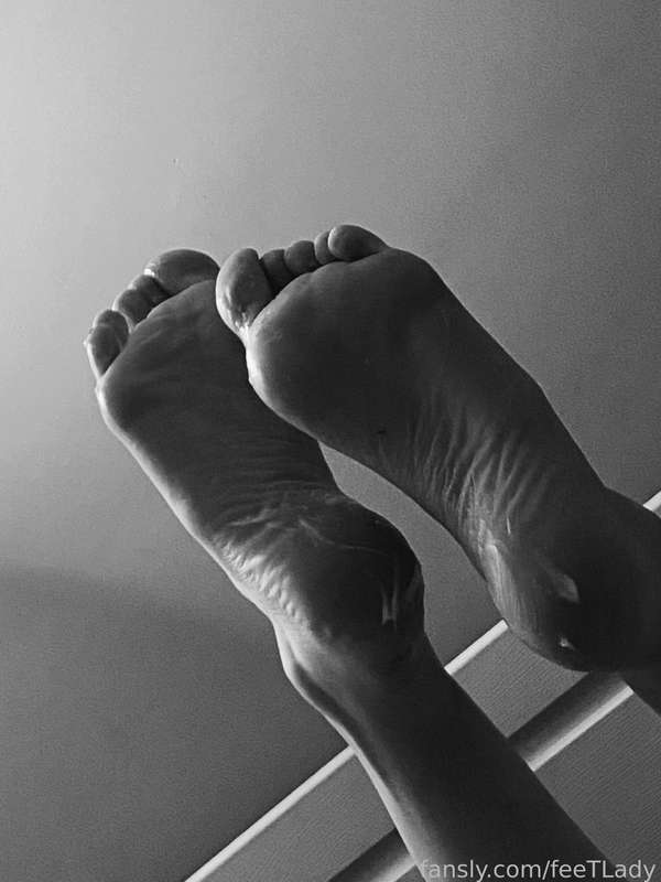 Feetlady - Fansly - 05 Mar, 2023 4