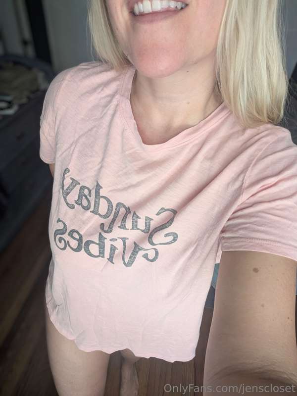 Sunday vibes all day long over here ☮️