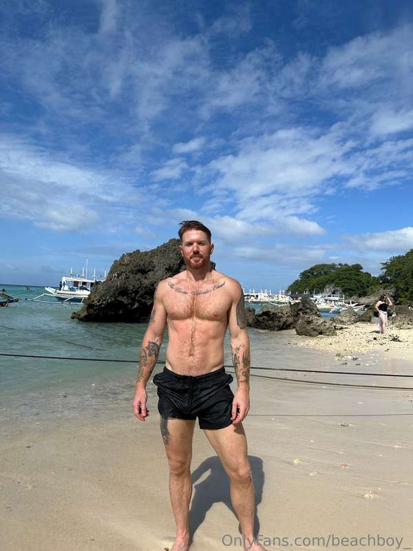 Hi baby! I’m busy in paradise… just a lil dump of content he.. 20