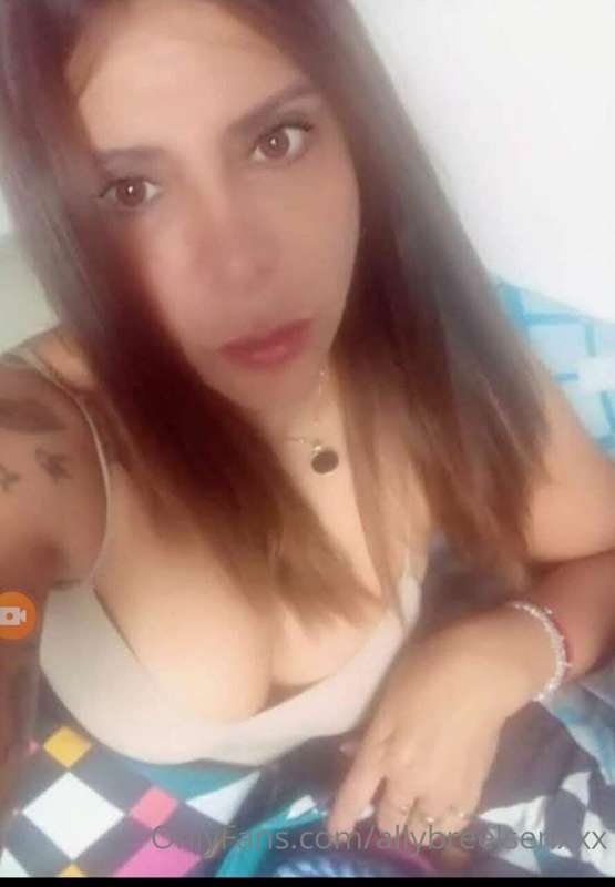 The most beautiful onlyfans model @RosarioLatina waiting for..