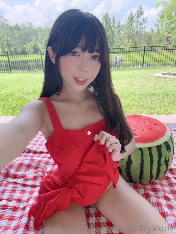 picnic with me?
─── ･ ｡ﾟ♡: .♡ . ♡ ｡ﾟ･ ───
full set uploading.. 1