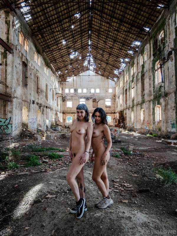 Who else loves exploring abandoned places? I find them so fa.. 1