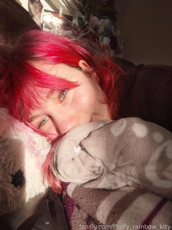 Fluffy_Rainbow_Kity - Fansly - 13 Feb, 2022