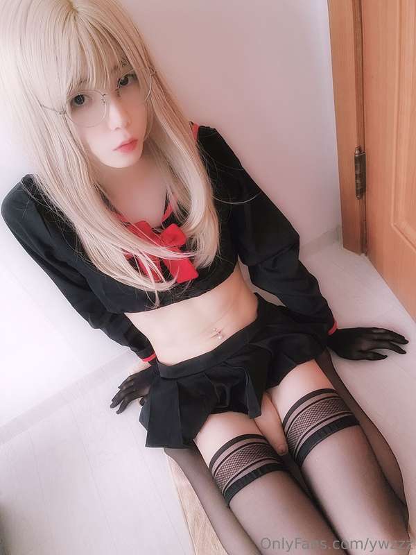 I like hardcore porn... >< 16
