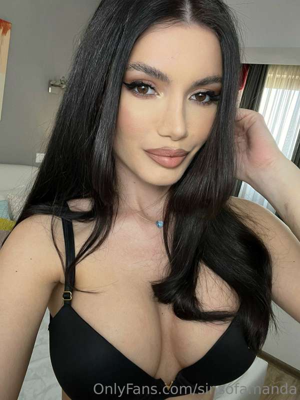 I'm hot and I got the attitude 💋