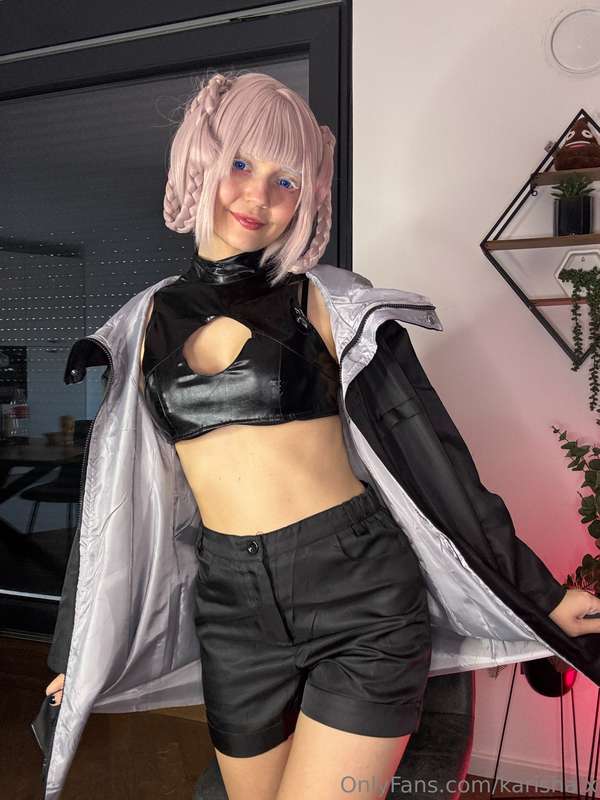 Okay, maybe I love cosplay just a tiny bit too much… 😇🎭Can y..