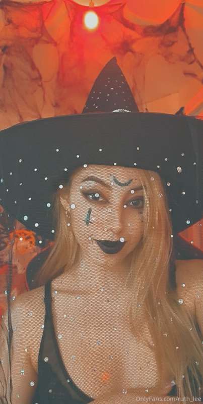 Ruth_Lee - Onlyfans - 01 Nov, 2020