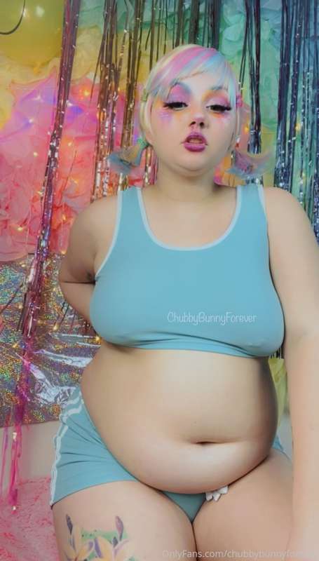 This comfy outfit hugs my curves so nicely Ehehe don't u agr.. 15