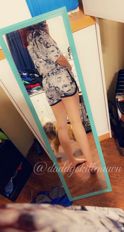 Good morning lovelies, why does it have to be Monday? 🥺 
Hop.. 5