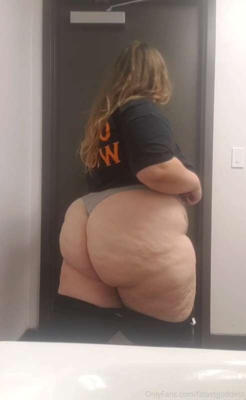 Fatassgoddess - Onlyfans - 20 Oct, 2020 2