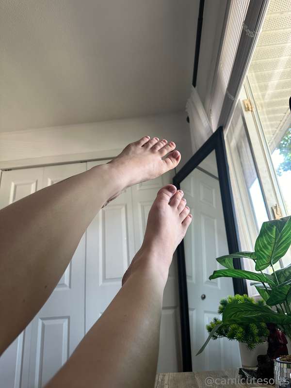Tits and Toes 4 you💝 2