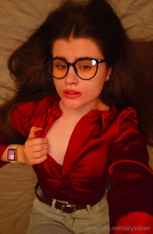 What would you do if you woke up next to me? 💋👀