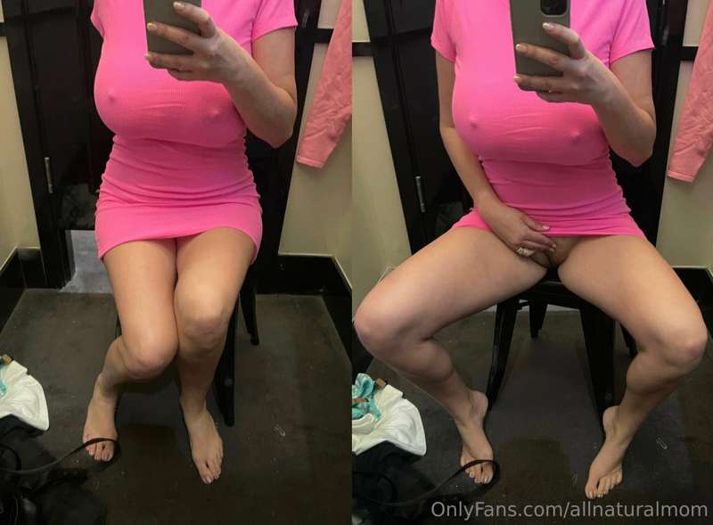 Dressing Room @ Victoria’s Secret 💕 
Pretty sure the girl wa.. 15
