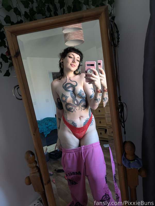 Pixxiebuns - Fansly - 29 Aug, 2024