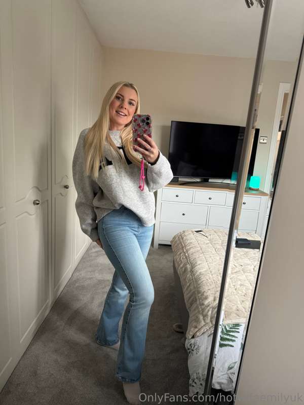 Have some pictures of me clothed for once! Andy bought me th..
