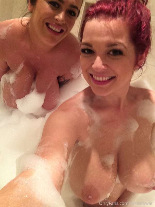 #throwback to the time @leannecrow and i got in a little ove.. 9
