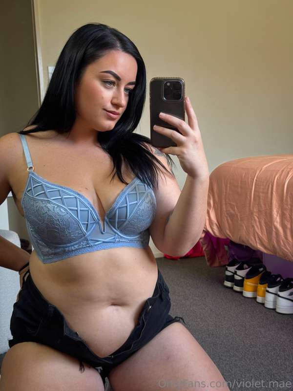 Violet.Mae - Onlyfans - 2025-07-17T17:22:04