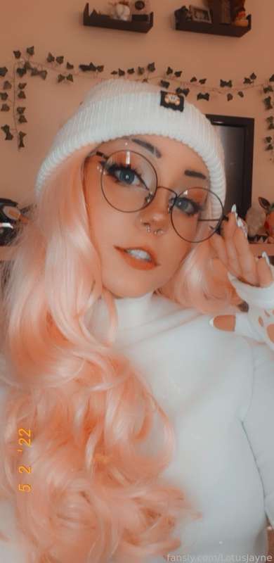 Lotusjayne - Fansly - 09 Feb, 2022 2