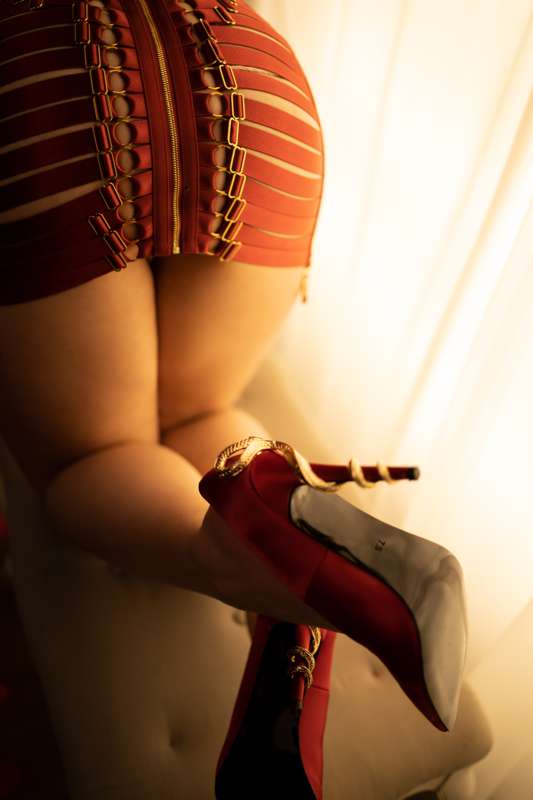 worship my pussy like you worship my feet. 1