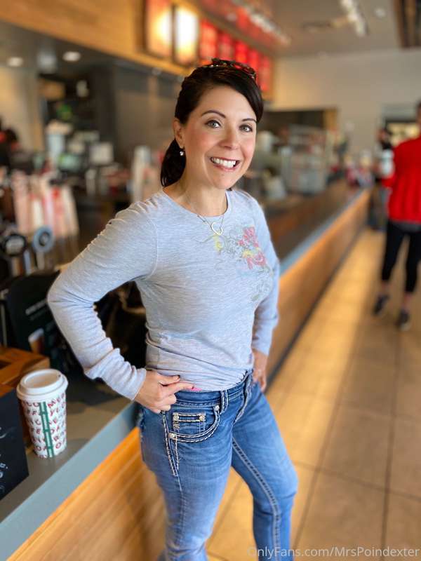 Break between games at the Sbux.  My pink panties peeking ou..