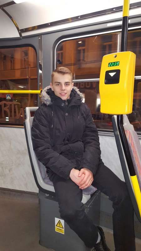 I'm going home by tram 🙂👉🚋