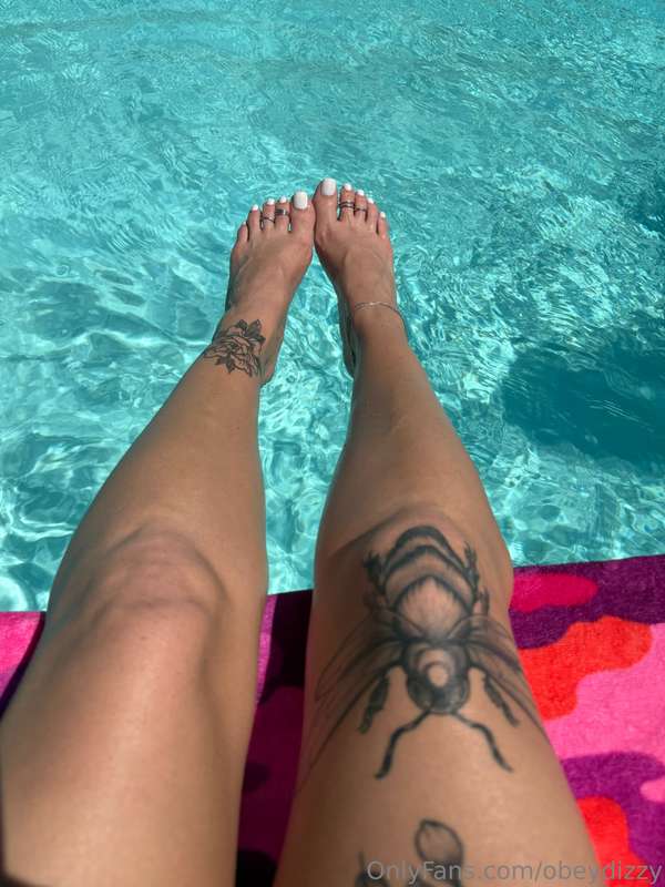And so it begins 🌞🦶🏼(White pedi/ 8 pics)  7