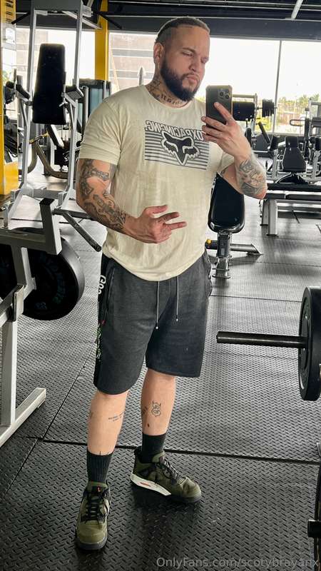 Scotybrayanx - Onlyfans - 28 Apr, 2025