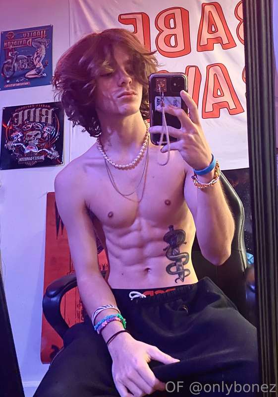 picking a few to surprise in the dms who’ve liked all my pos..