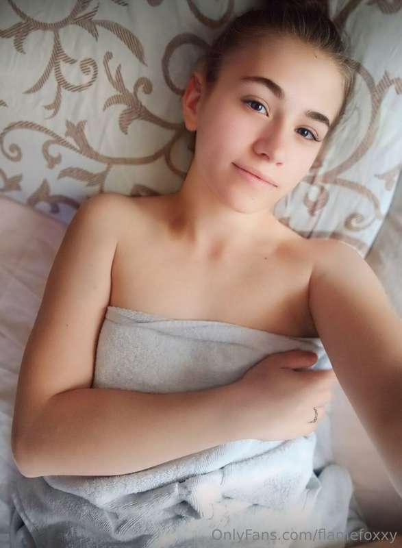 ❤️‍🔥CLICK HERE - @honeyfox888❤️‍🔥 This cutie is online and h..