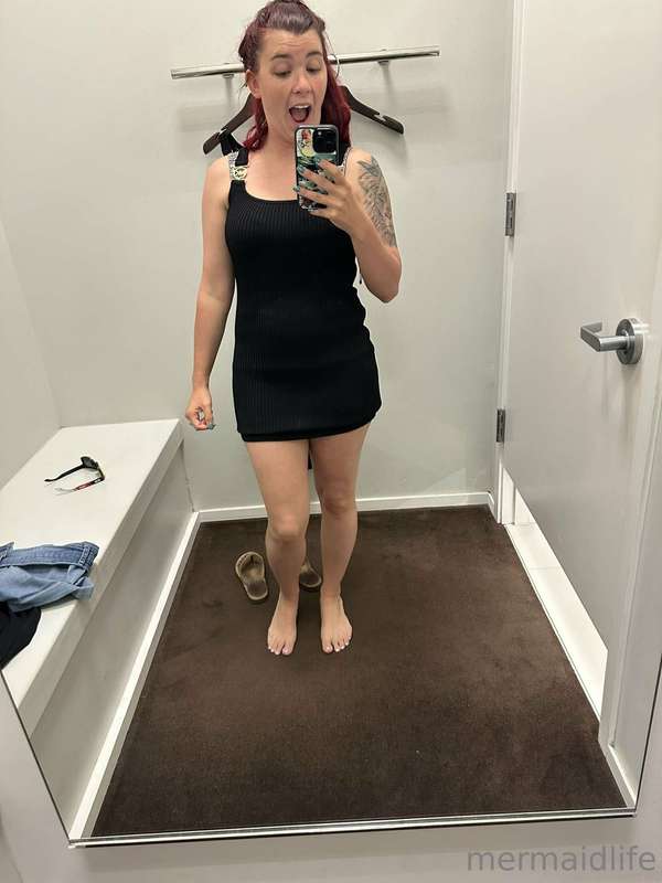 Which version do you like better? 😘😘 I may have another pic ..
