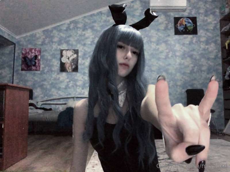 Maybe I should try a new look with cute ears? (=^-ω-^=) 