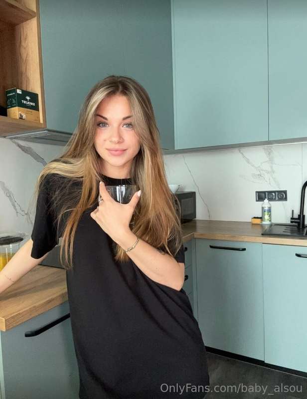 💜𝗙𝗥𝗘𝗘 𝗦𝗨𝗕𝗦𝗖𝗥𝗜𝗣𝗧𝗜𝗢𝗡 💜Cutie @grace_luna loves getting her litt..