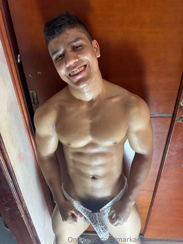 Luego de entrenar dándome un baño y tocándome rico, pero esp.. 1