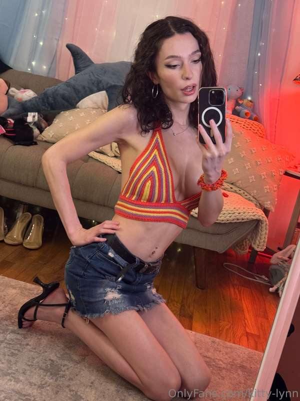 Your skirts should always be short enough to show off your p.. 5