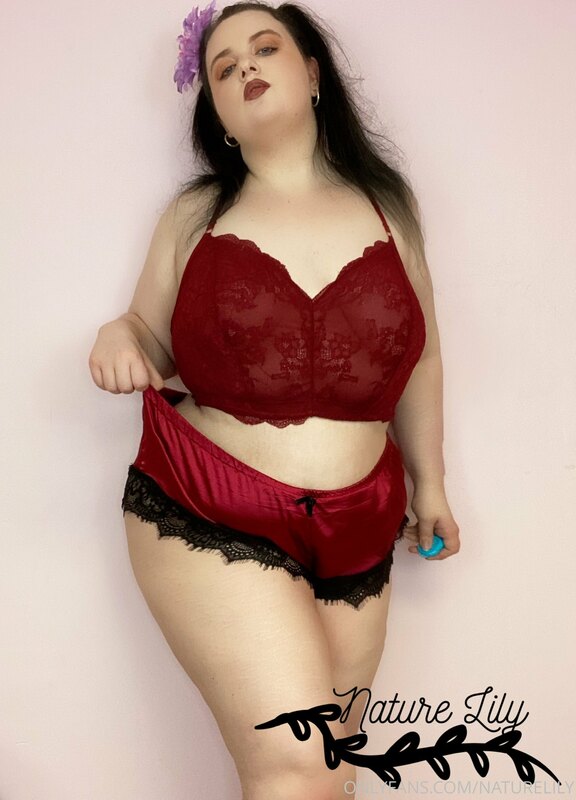 First person to tip this post gets a FREE FULL LENGTH VIDEO?..