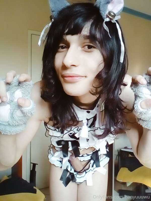 Nyaaan~ >w