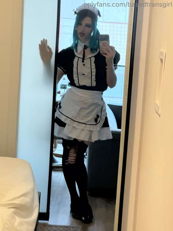 first day as a maid! swipe for the preview !!new collab with..
