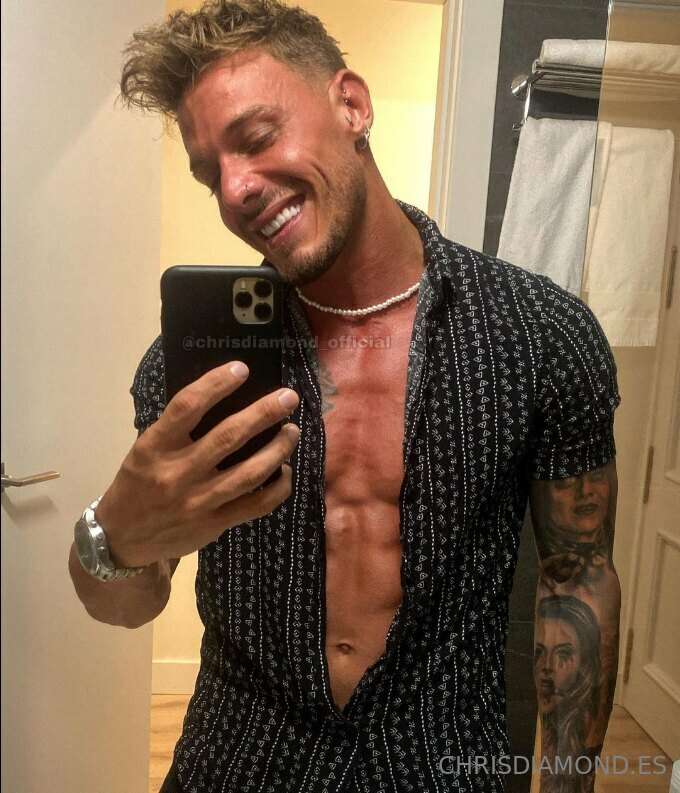 If you want to see me masturbating in the pose you want writ..