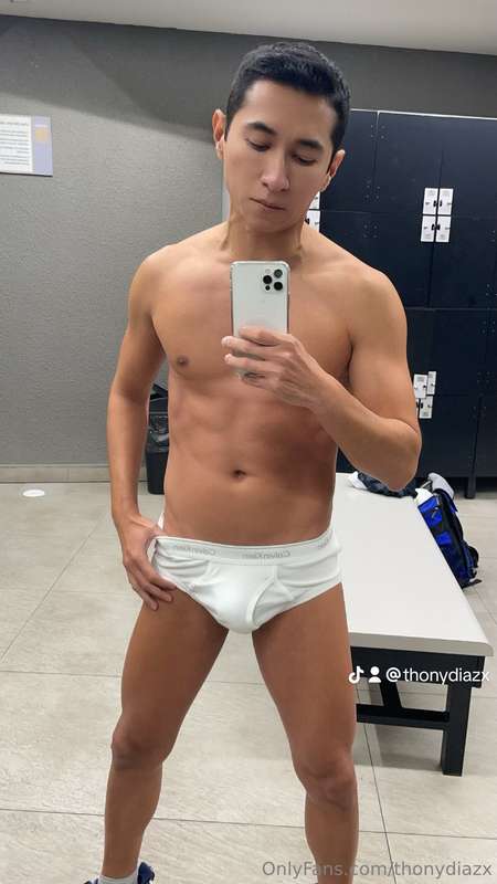 Briefs in the gym  5
