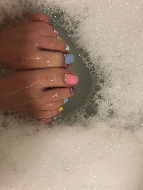 Fancy Toes 👣 1