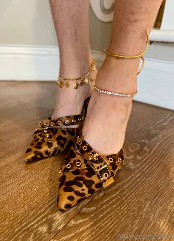My Cheetah print shoes make me feel like I’m strolling on th.. 5