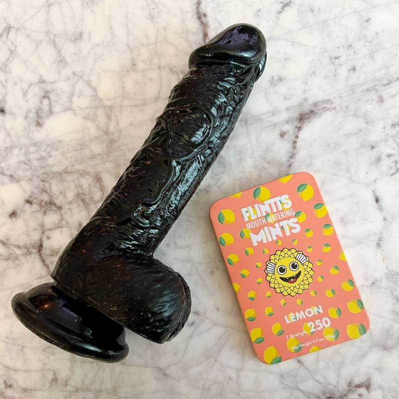 Mwahaha check your dms dildo is in the spit cock praise❤️Mor..