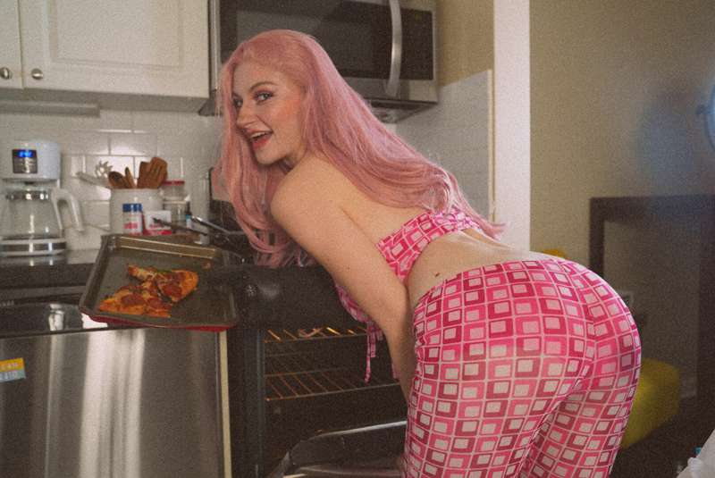Retro theme 💝 your hot step mom makes you breakfast and .. d.. 23
