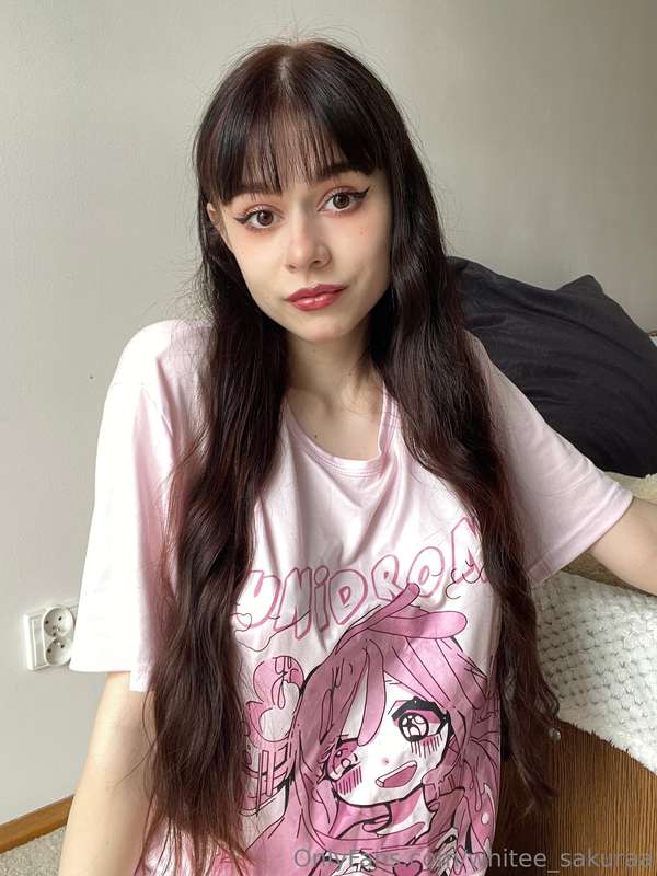 A lot of guys like girls with long hair😍 But I have a questi..