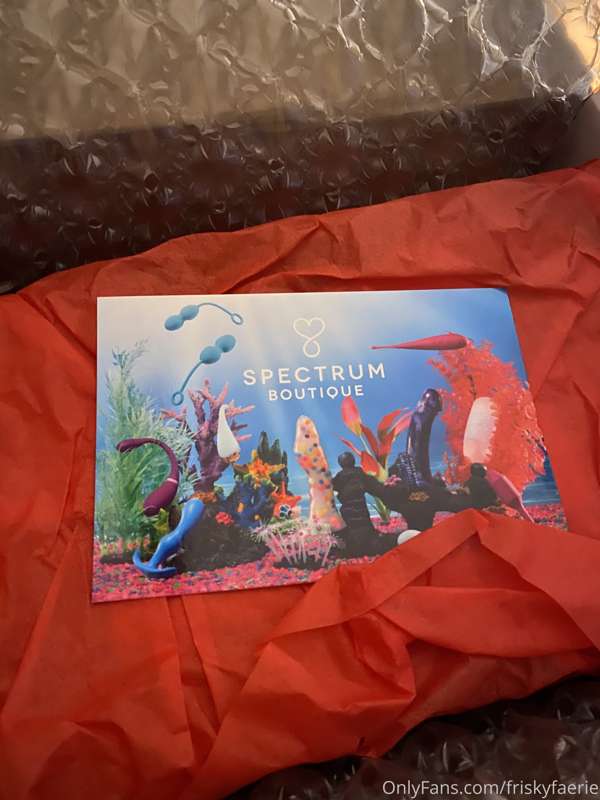 Got off work to find this sexy package! Can’t wait to have t..